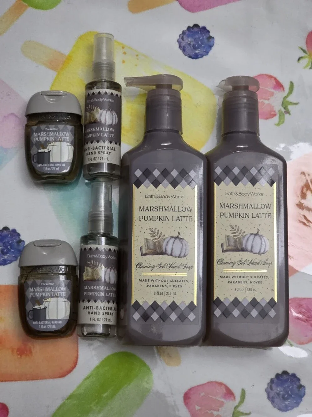 Bath & Body Works Marshmallow Pumpkin Latte Hand Soap & Sanitizers 6 Piece Set